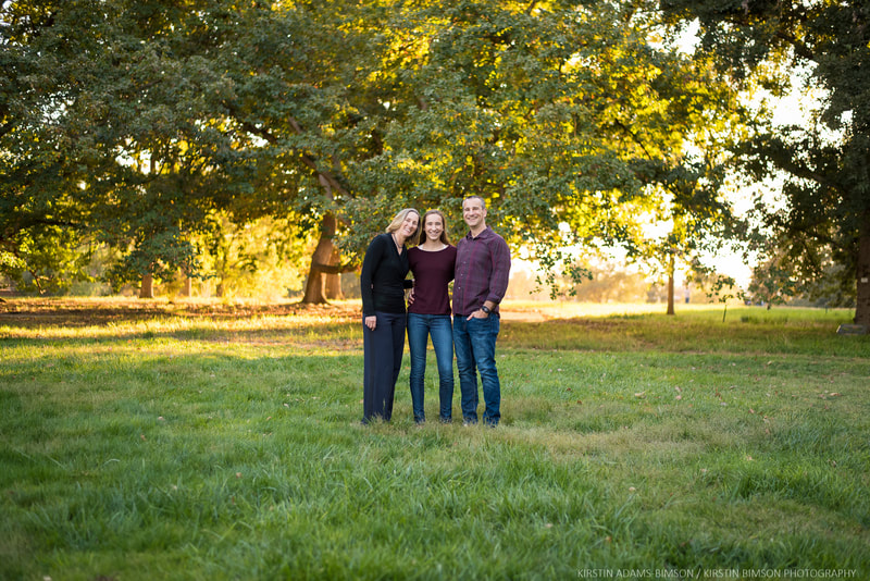 outdoor family portrait photo at UC Davis Arboretum